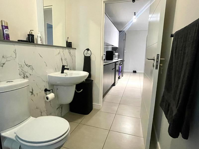 To Let 1 Bedroom Property for Rent in The Huntsman Western Cape